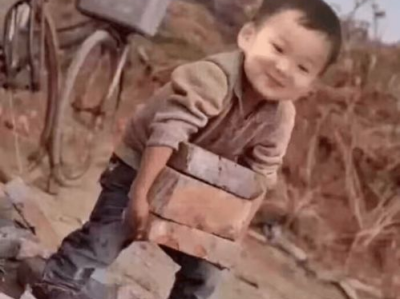 1. 晨曦唤醒：打工人苏醒三部曲n2. 从梦境到现实：打工人苏醒的三个阶段n3. 觉醒时分：打工人早晨苏醒的三个步骤n4. 晨光初照：打工人彻底苏醒的三个阶段解析n5. 苏醒之旅：打工人早晨觉醒的三个阶段概述